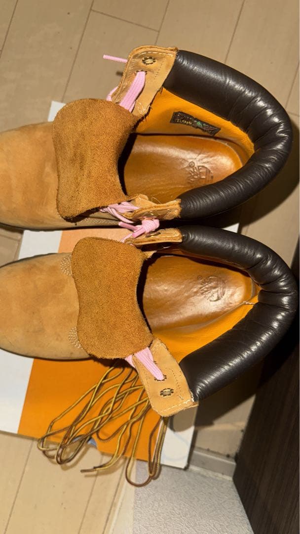 Timberland スエードハイカットブーツ ベージュ