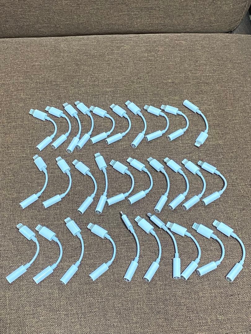 iPhone 純正 イヤホン 純正 変換アダプタ ライトニング　30個セット