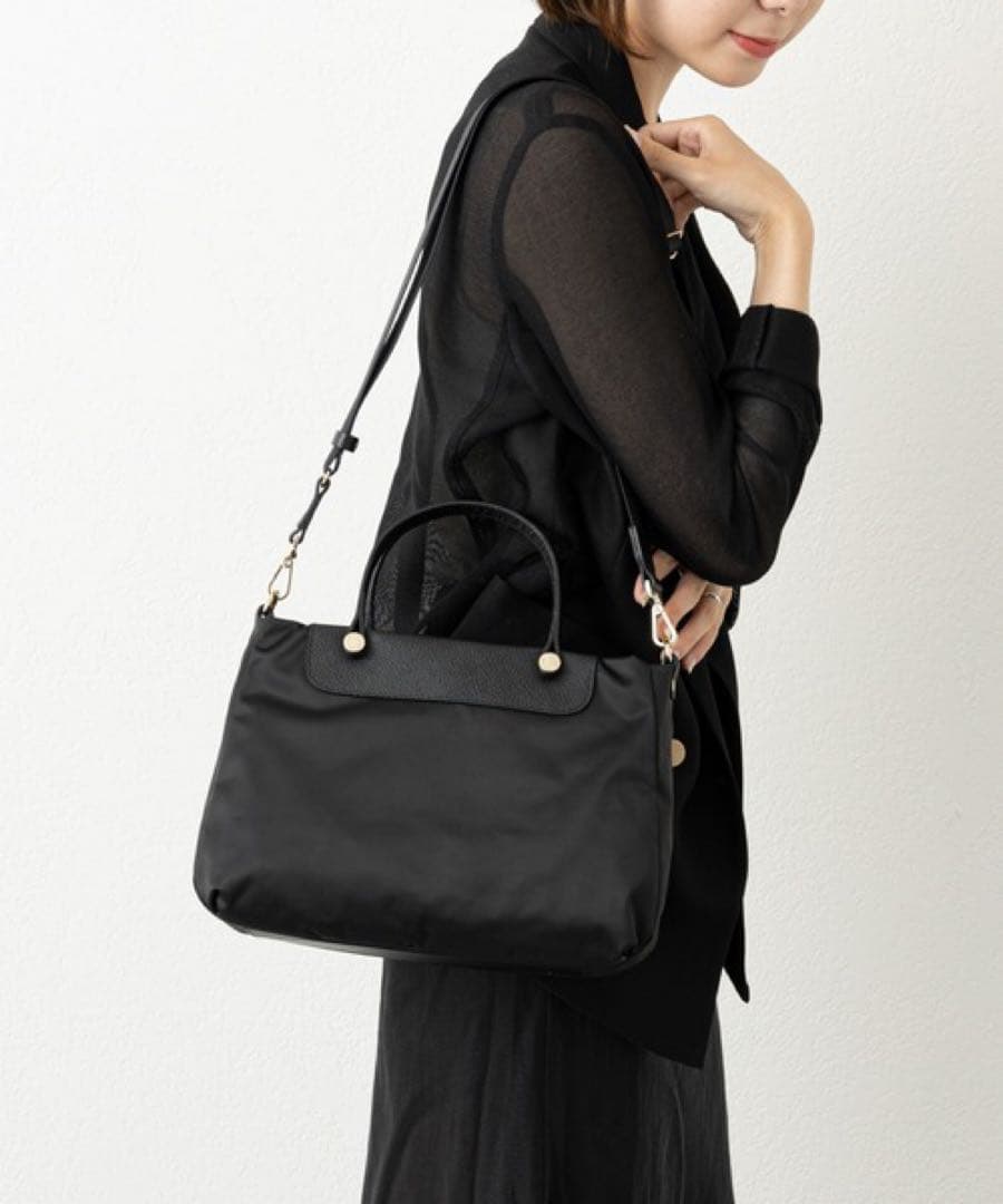 ほぼ未使用ラシット三層構造整理整頓メタルロゴ2way