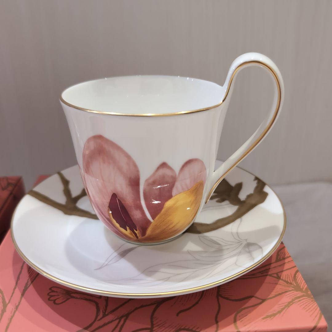 ロイヤルコペンハーゲン　フローラ　カップアンドソーサー