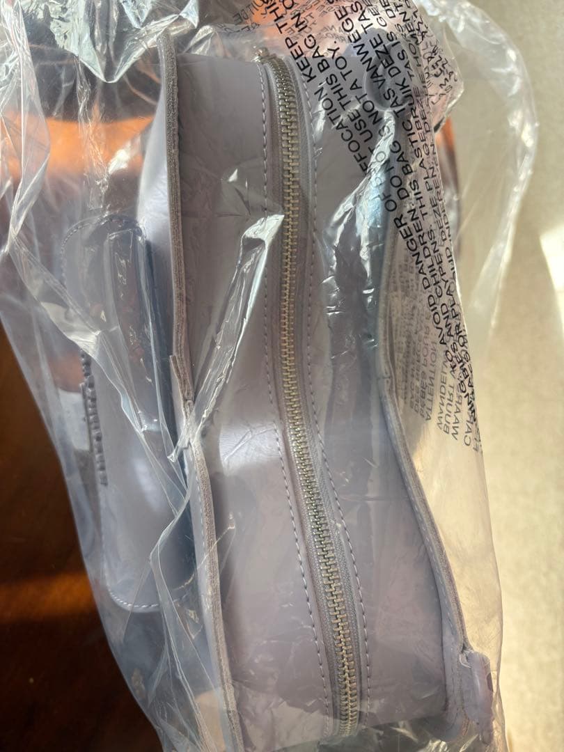 新品！ドクターマーチン　Dr. Martens ショルダーバッグ