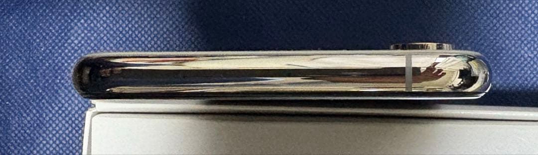 iPhone XS 256G シルバー フィルム、ケース付