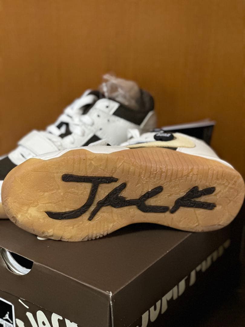 Travis Scott × Nike Jordan Jumpman 20cm