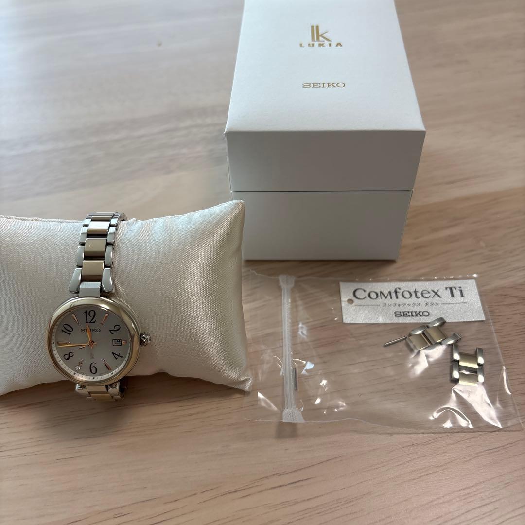 SEIKO LUKIA セイコー ルキア