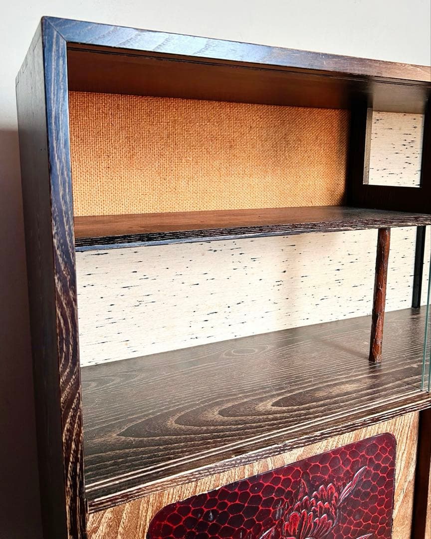 鎌倉彫 飾り棚 古家具 ガラス戸 昭和期 和家具 キャビネット