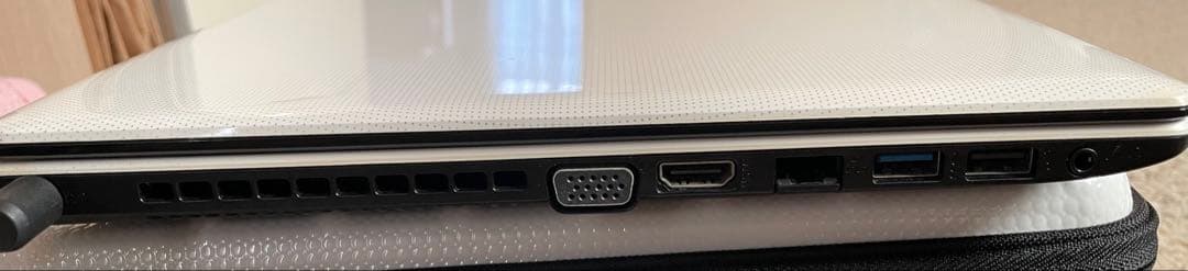 ASUS K550C ノートパソコン Intel Core i3 4GB