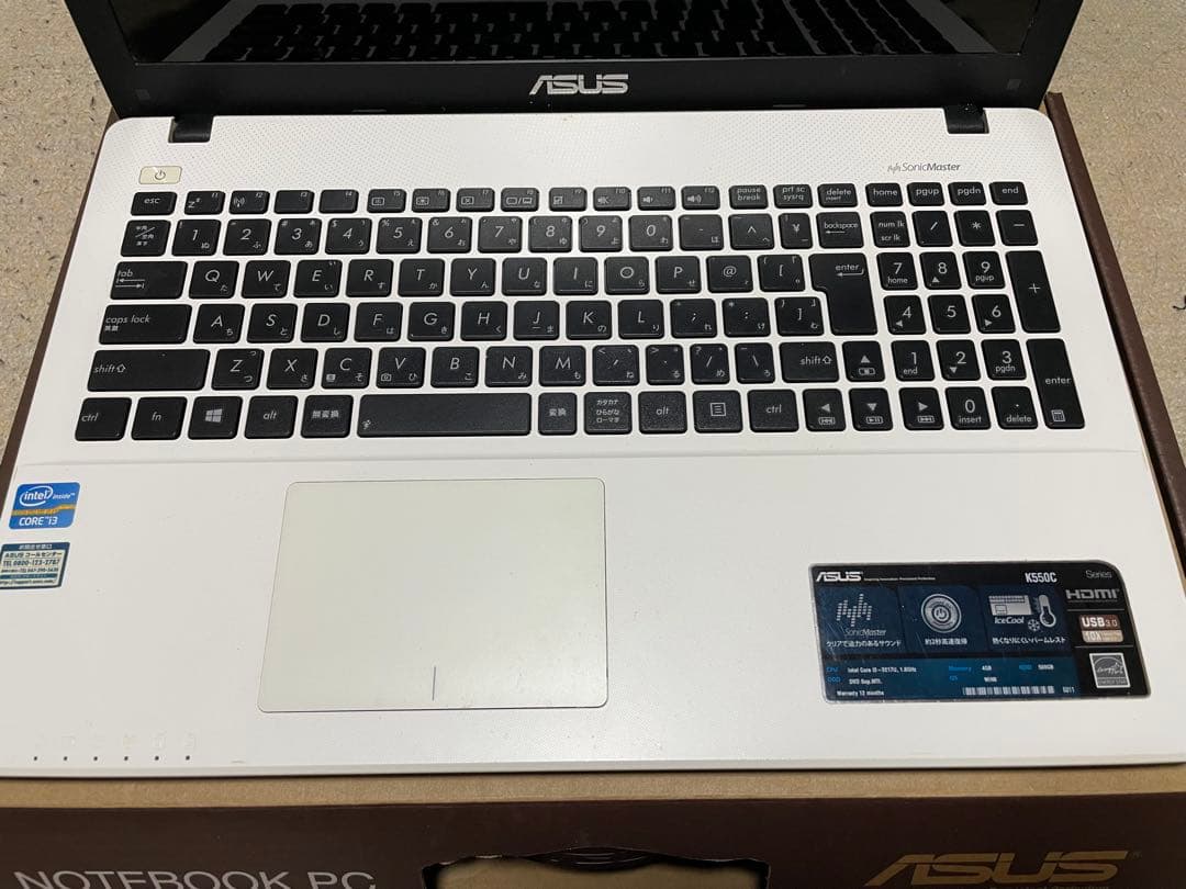 ASUS K550C ノートパソコン Intel Core i3 4GB