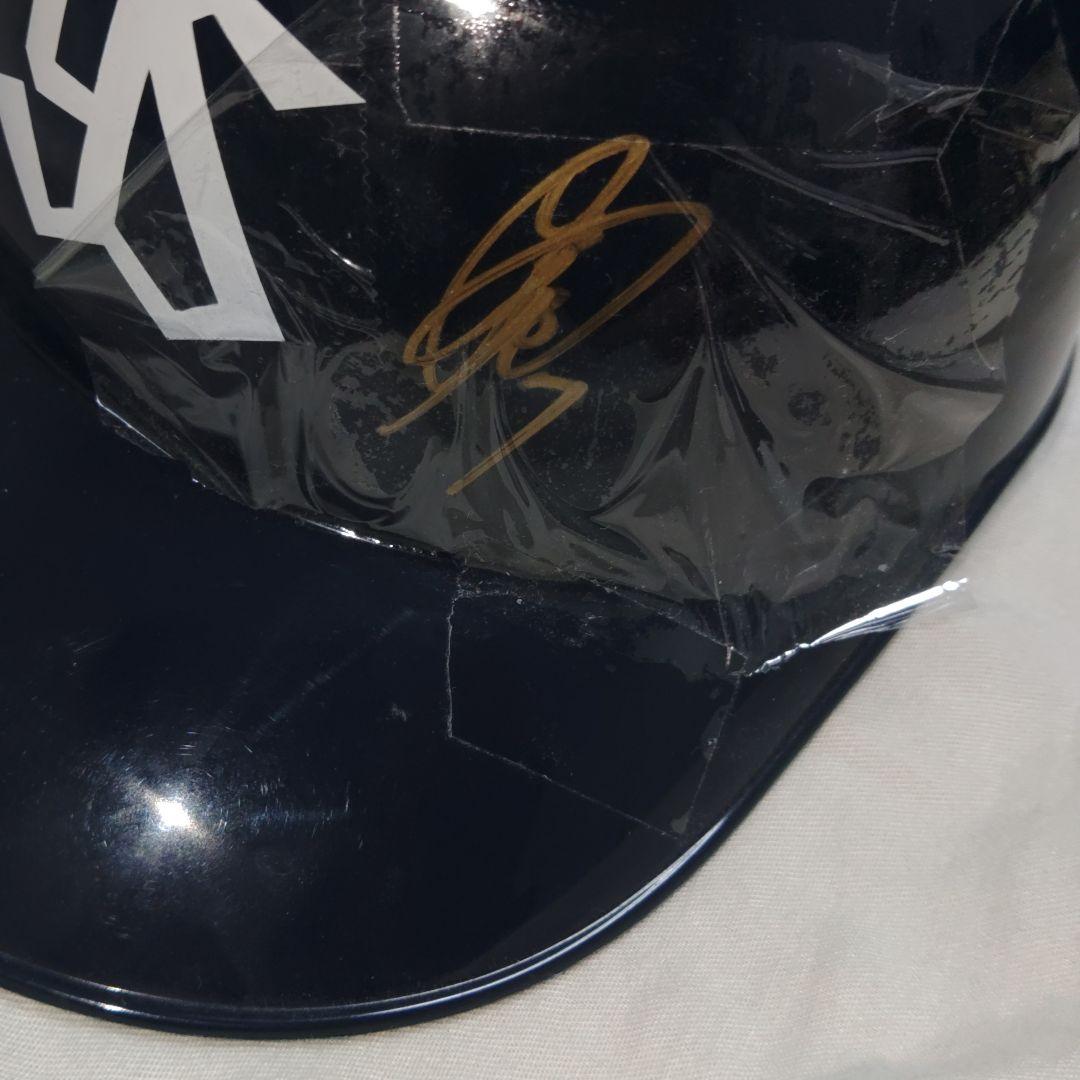 ヤクルト長岡直筆サイン入りミニへルメット