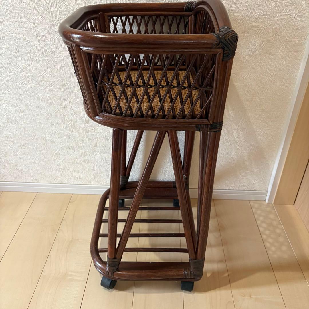 ラタン 籐製 ランドリーバスケット ラック ワゴン 収納