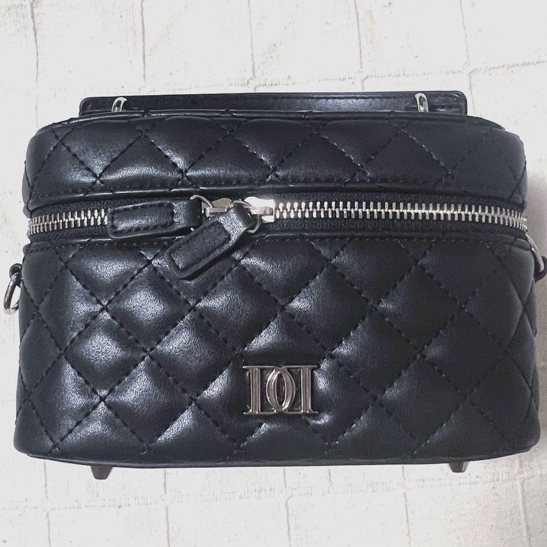 ダーリッチ キルティングショルダーミニバッグ ブラック