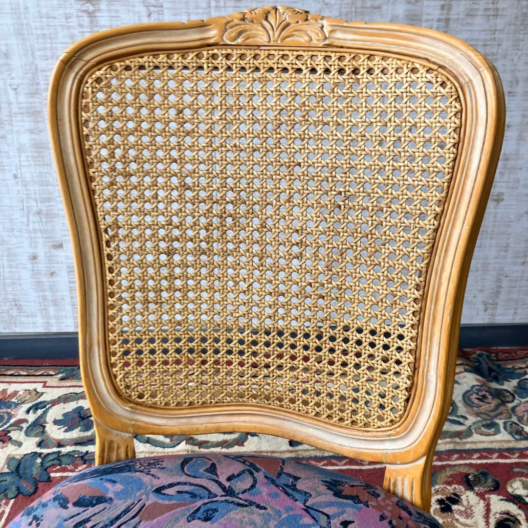 g8 イタリア家具 花柄彫刻 リベット打ちダイニングチェア 木製椅子 ビンテージ