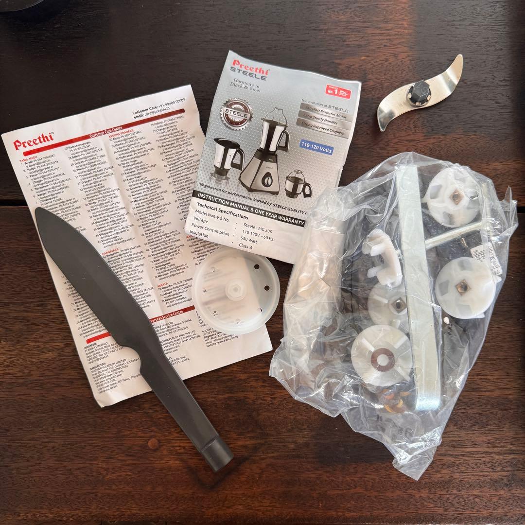 【2025.2月購入】インド製Preethi Steele ミキサー 3容器付き