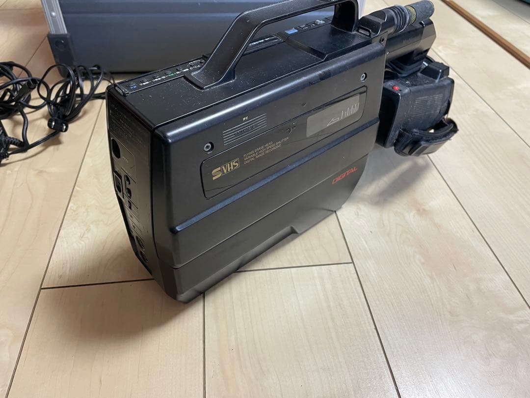 ナショナル NV-MS100 マックロードムービー VHSビデオカメラ ジャンク