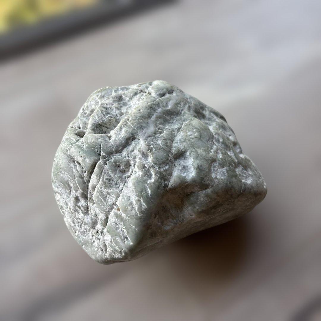 依頼により値下げ中　【国石】　糸魚川　翡翠　原石　ヒスイ　約3.4kg