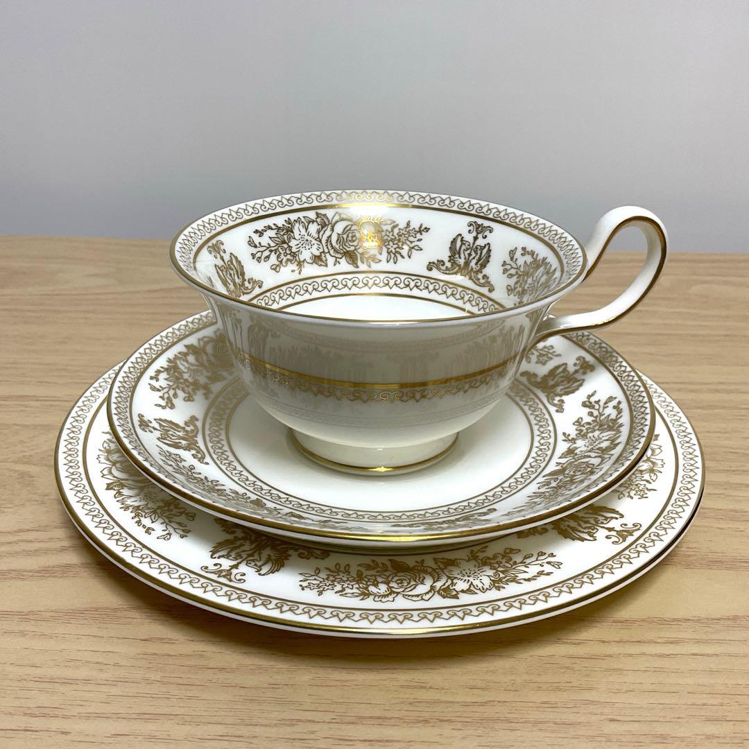 ウェッジウッド コロンビア　ゴールド　ピオニー　トリオ　①