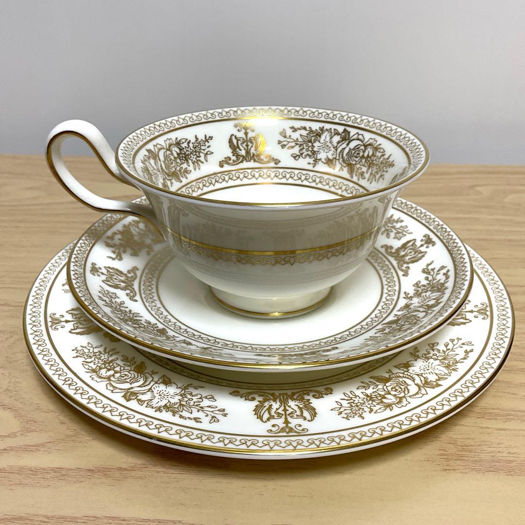 ウェッジウッド コロンビア　ゴールド　ピオニー　トリオ　①