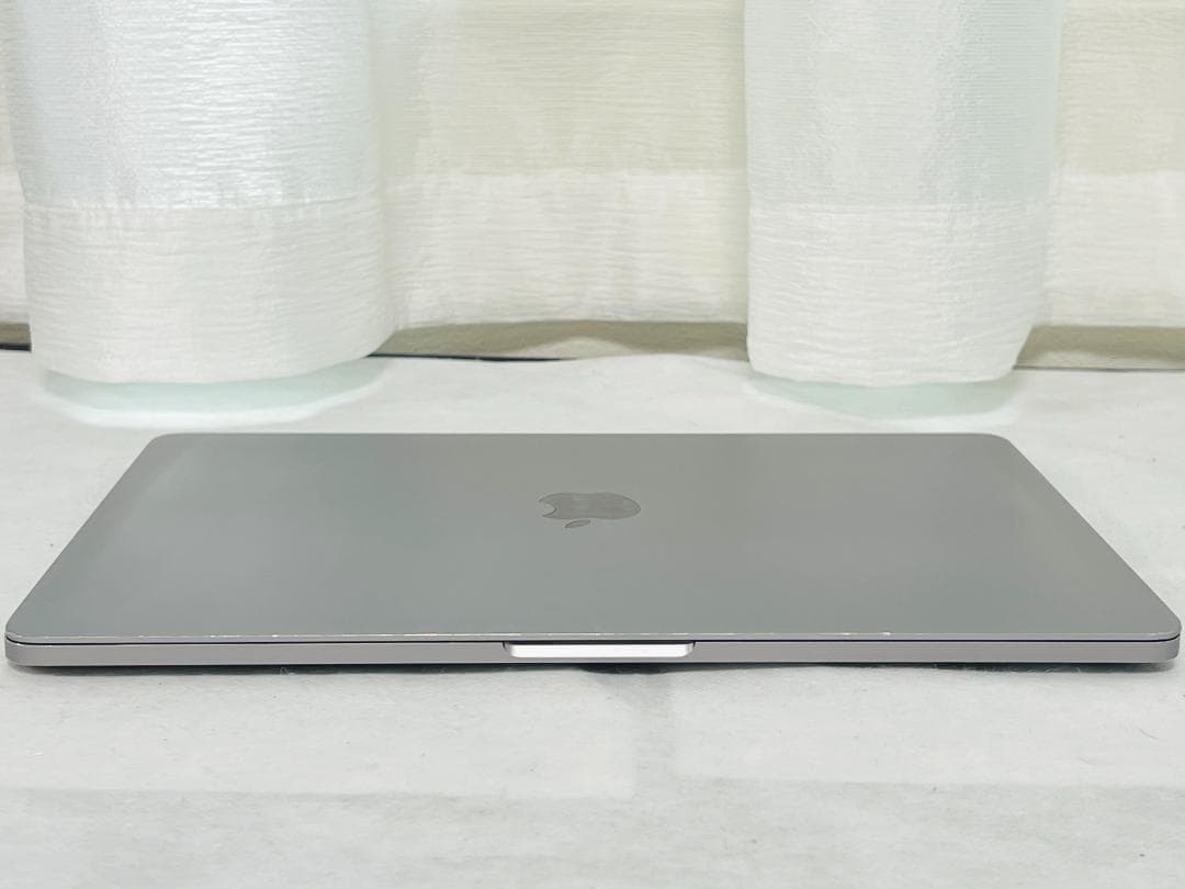 ★MacBook Pro 13 2018★i7/16GB/SSD 1TB