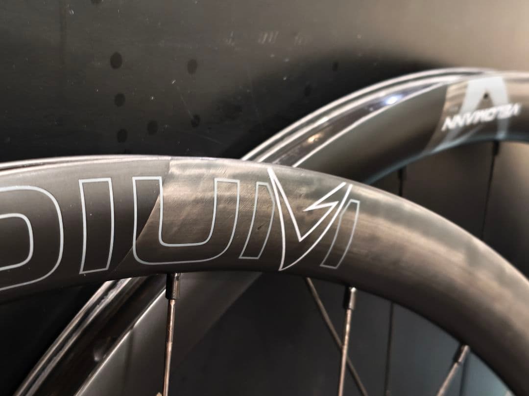 【未使用品】カーボンホイール VELOMANN PALLADIUM 33mm