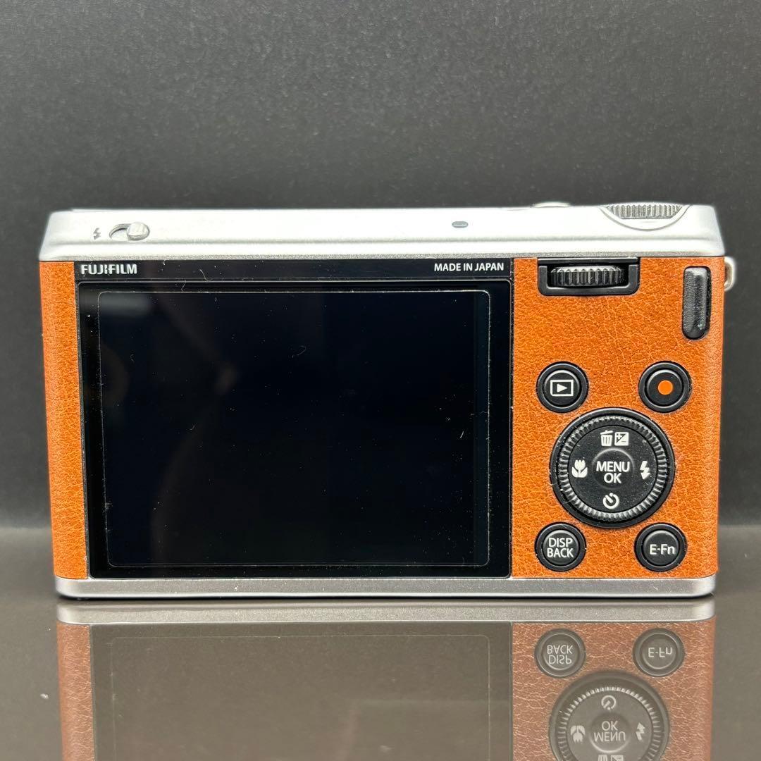 美品 FUJIFILM XF1 動作未確認