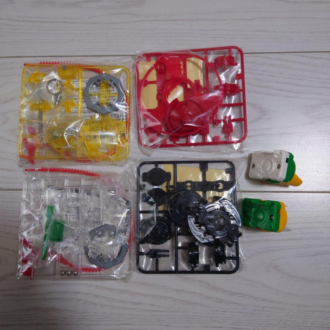 ⚠未組立⚠　ベイブレード福箱2002 2箱