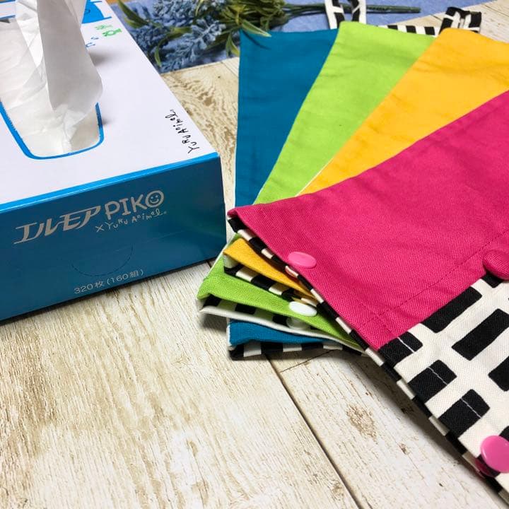 猫ちゃんドット柄ボックスティッシュカバー　模様替え車用子供部屋ミナペルホネン