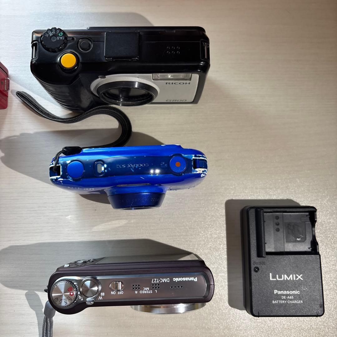 デジタルカメラセットとフィルムカメラ（各種ブランド） … **ジャンク**