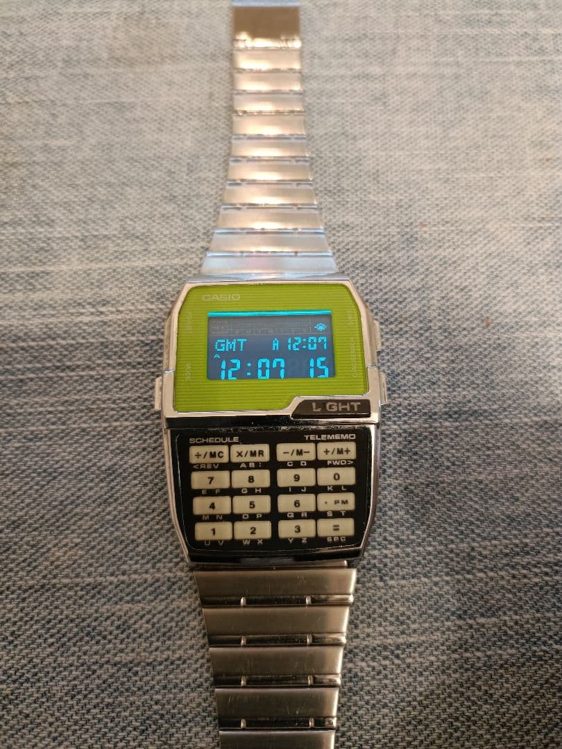 CASIO DATA BANK データバンク反転液晶　デジタル腕時計