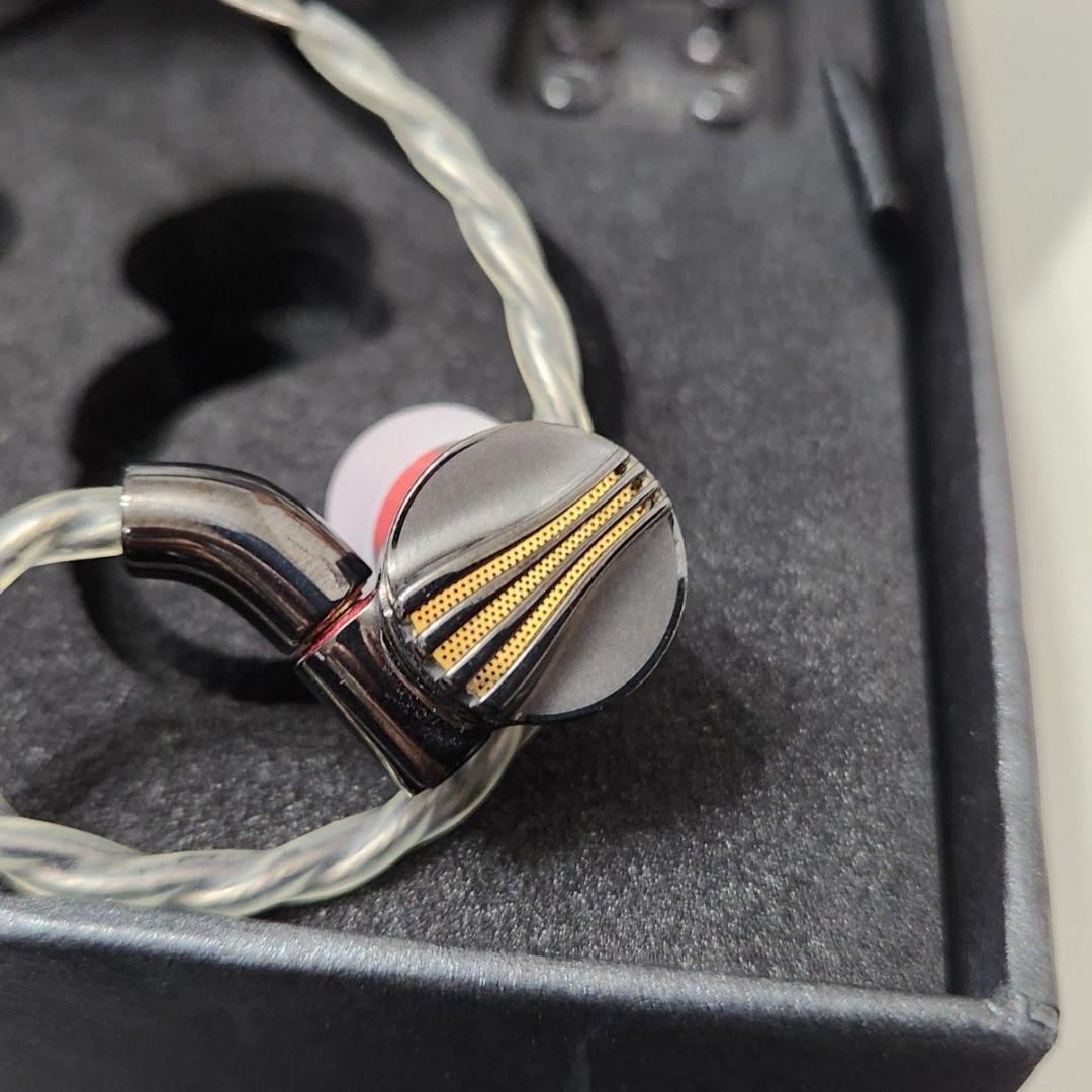 Fiio FD7 有線イヤホン ベリリウム振動板搭載