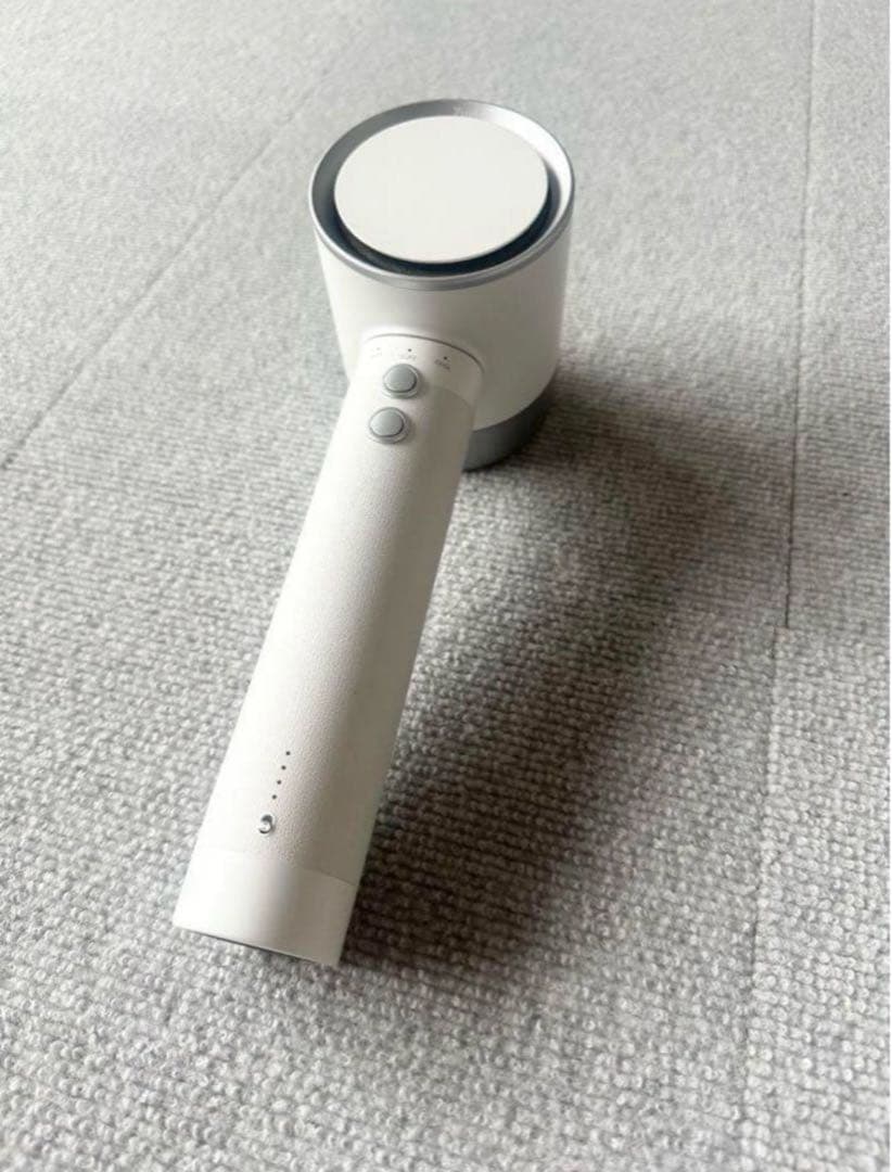 ホワイト ハンドヘルドドライヤー スタンド付き