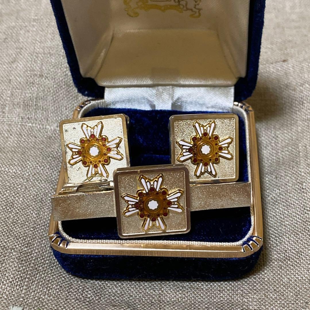 純銀　勲章　ネクタイピンク　カフス　セット