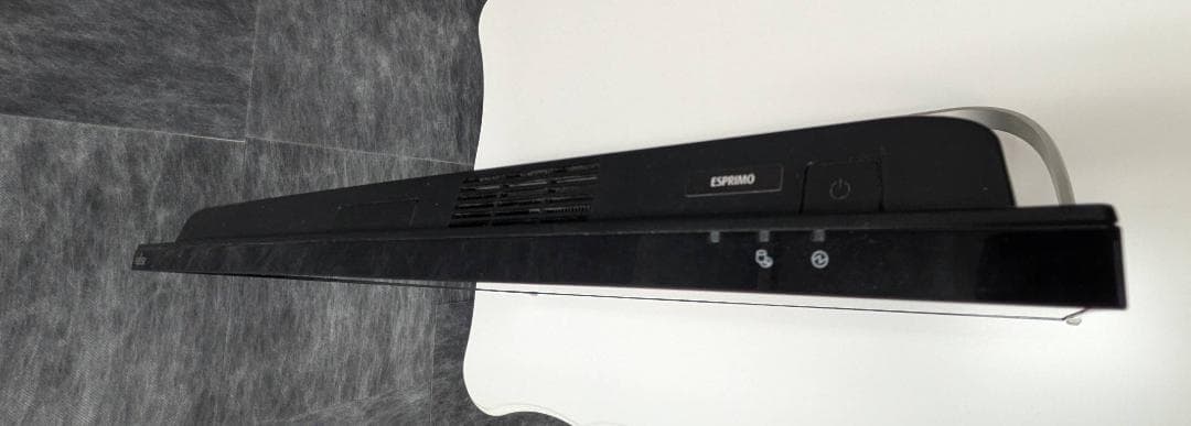 富士通 ESPRIMO WF1/C2（型番：FMVWC2F17）