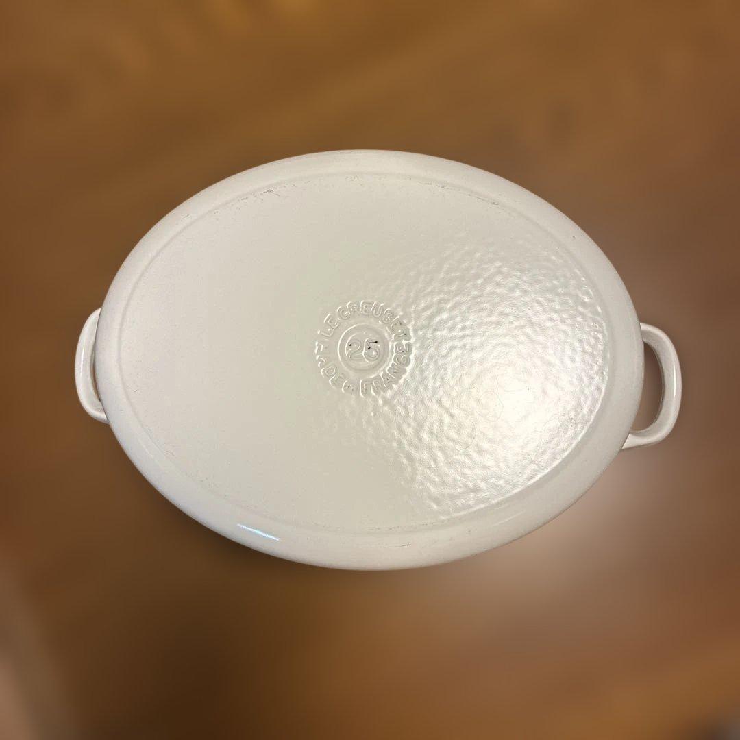ルクルーゼ　ココットオーバル25cm ホワイト