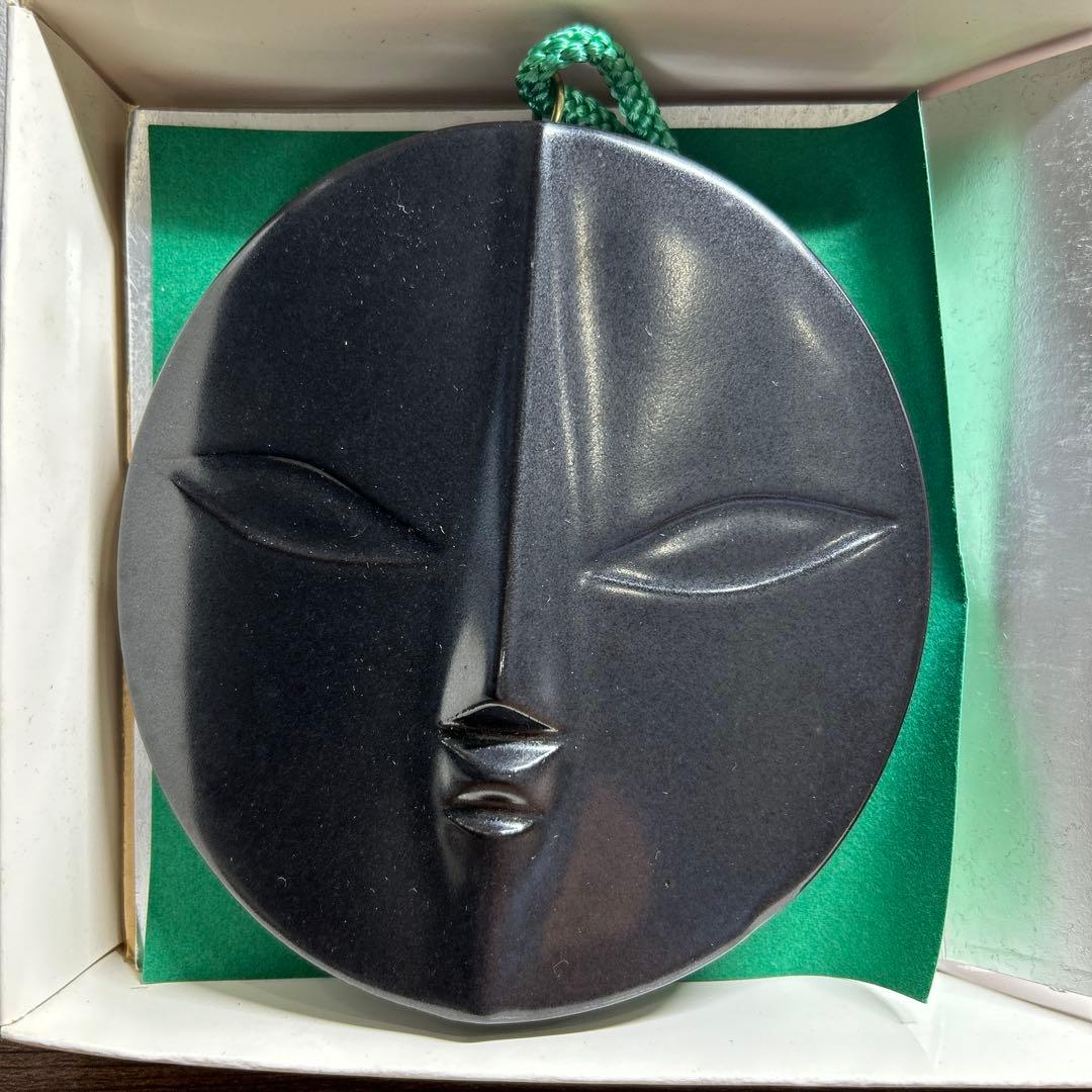 希少 70年 大阪万博 記念 太陽の顔 金 白 黒 信楽焼 岡本太郎 箱入り