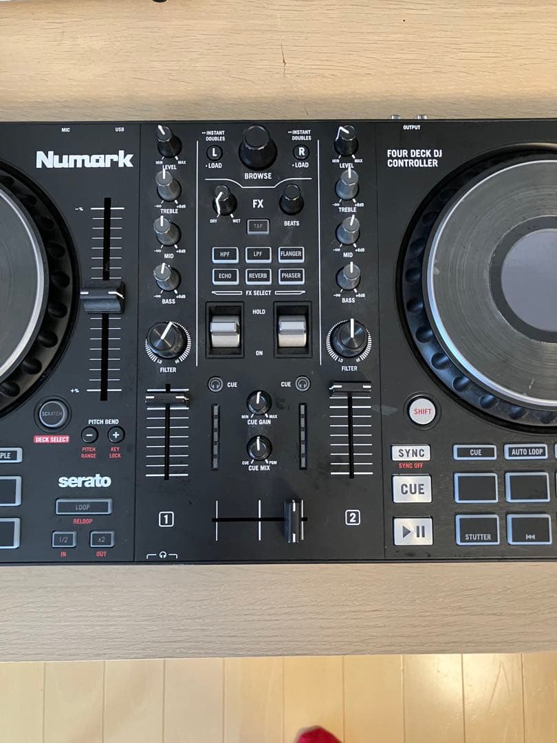 Numark Mixtrack Pratinum DJコントローラー　本体のみ