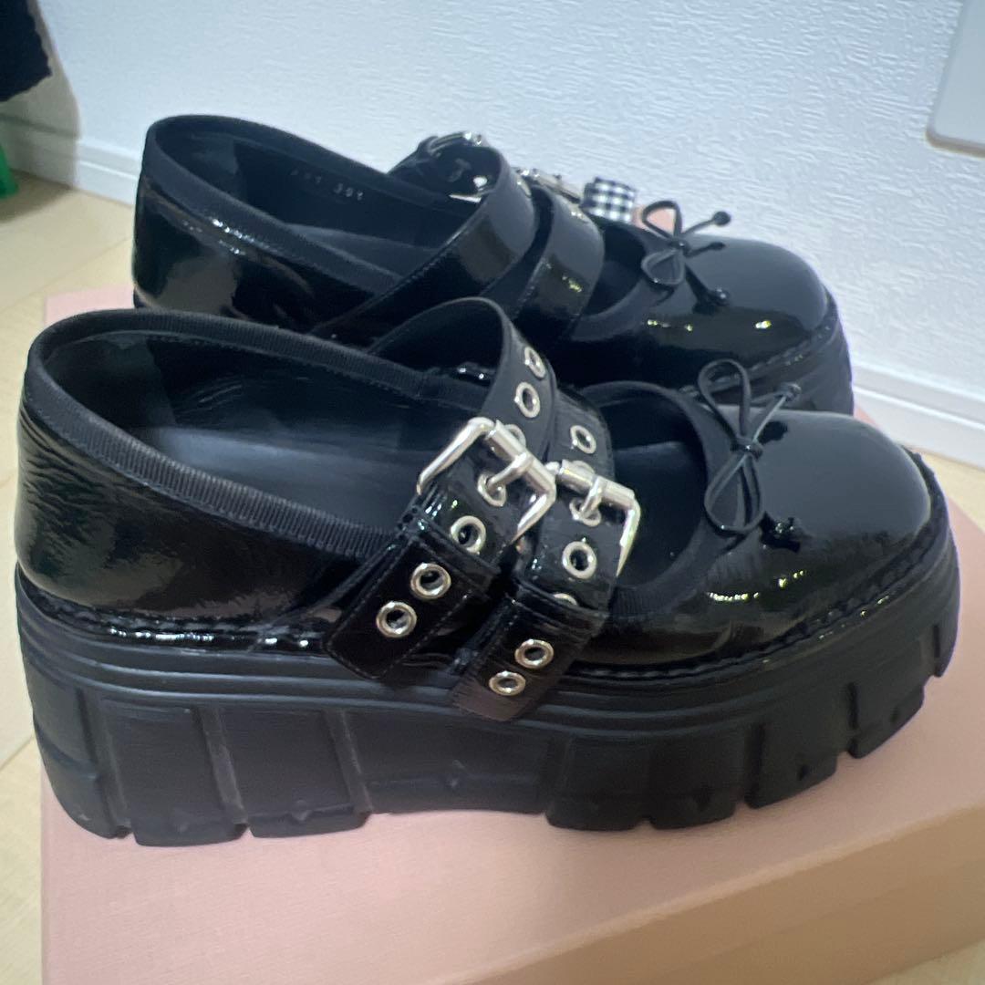 miumiu ミュウミュウ　ナプラックフラットフォームバレリーナ