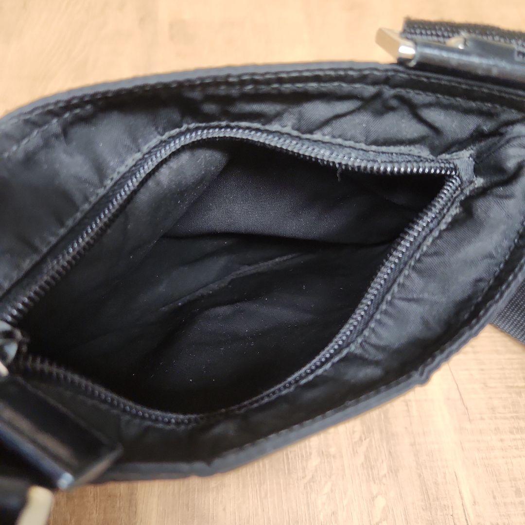 PRADA ブラック ショルダーバッグ サコッシュ プラダ