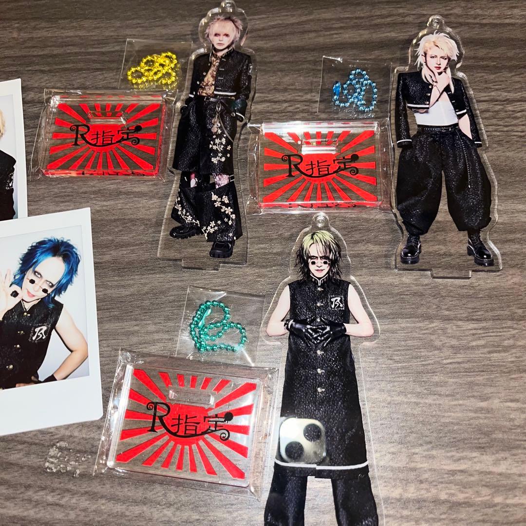 R指定 アクスタ チェキ