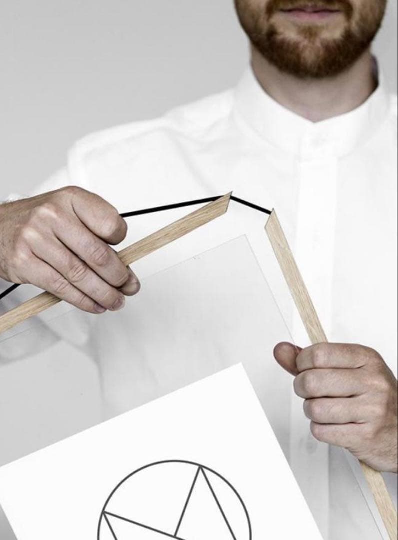 新品未使用　MOEBE フレーム A3 オーク