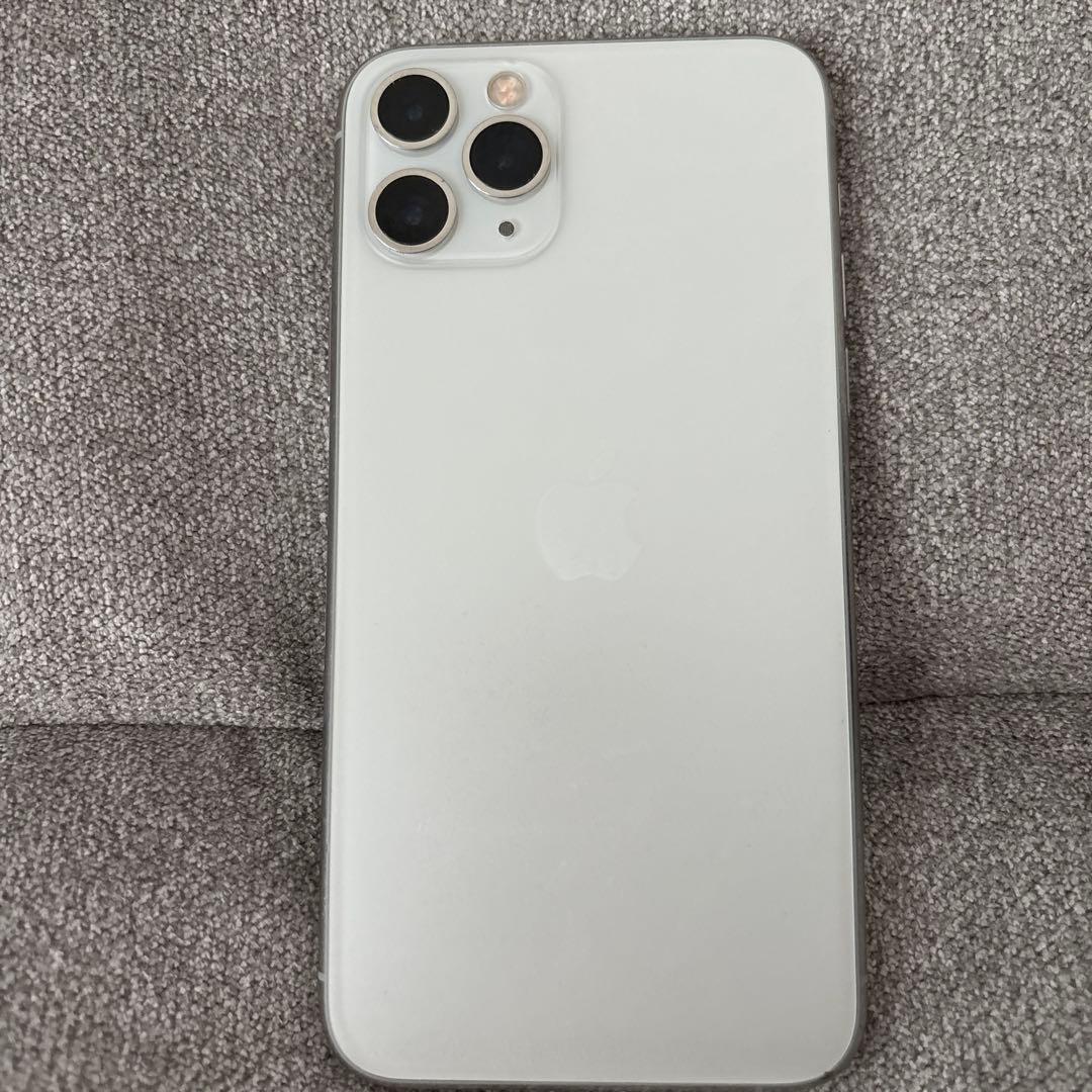 iPhone 11 Pro シルバー 画面ひびあり