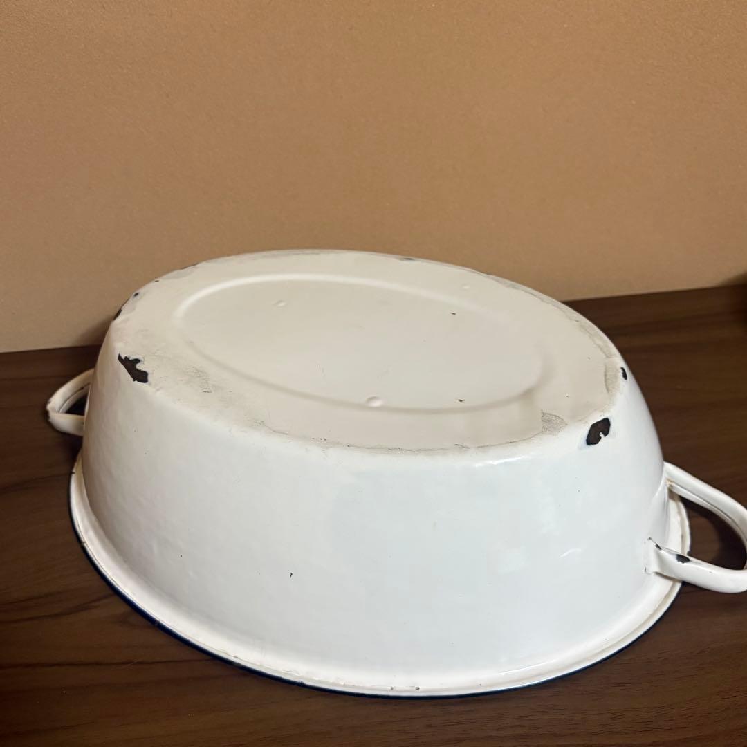 アンティーク　ホーロー　ウォッシュタブ（石鹸置き付き）