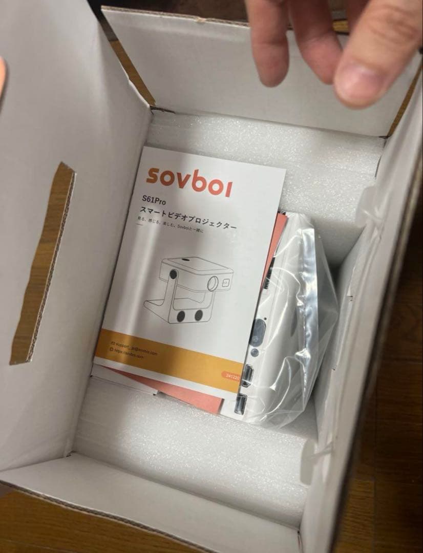 新品 Sovboi プロジェクター　Google TV搭載