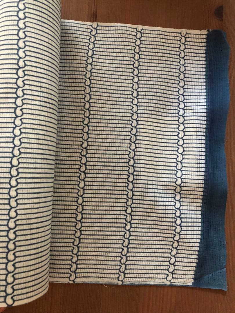 浴衣　反物　綿絽　白地×ブルーグレー　波頭文様