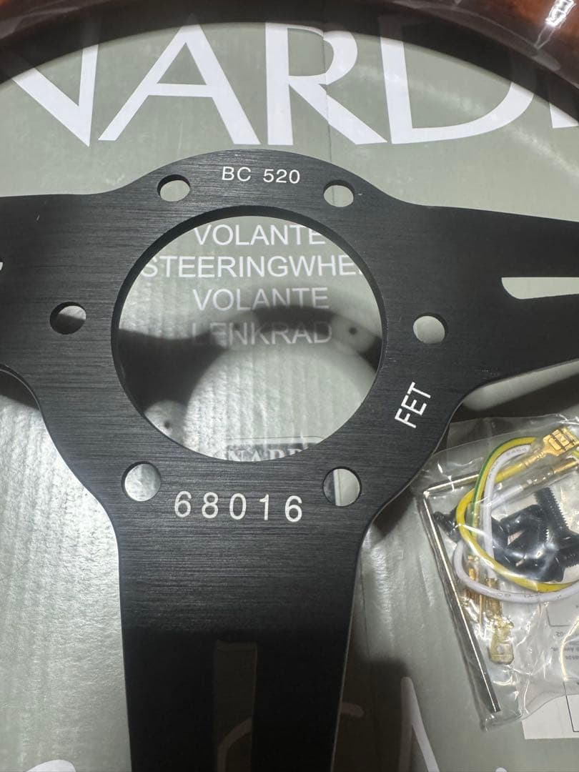 車のハンドル年末超特価❣️