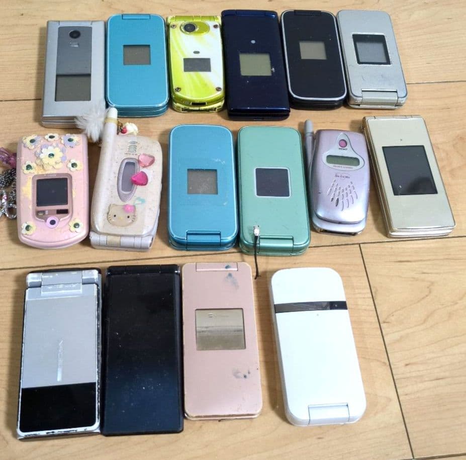 iPhone　スマホ　ガラケー　タブレット　まとめ売り