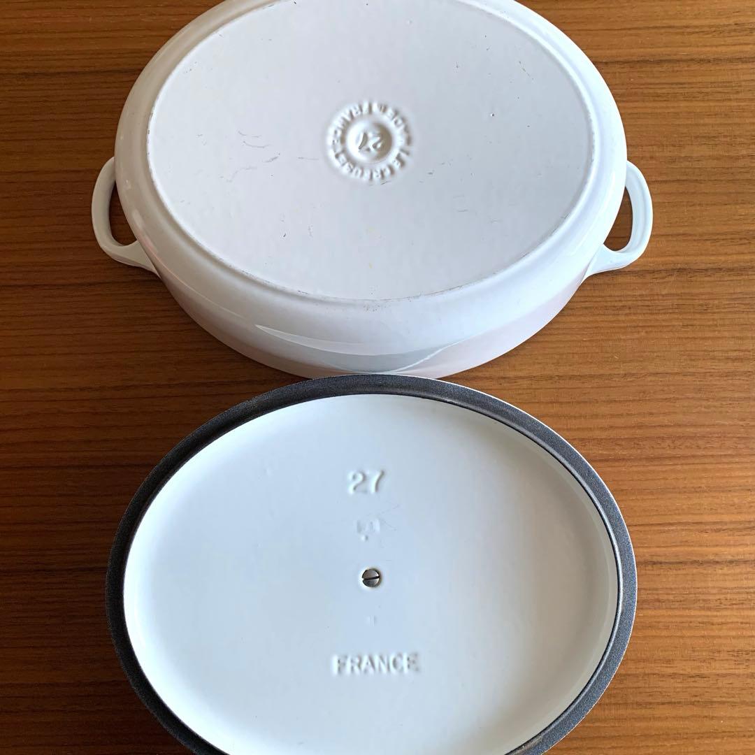【スージ】LE CREUSET 両手鍋 27cm オーバル ホワイト