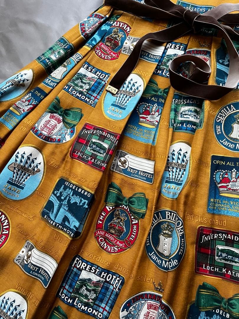 jane marple Bonne Journee Hotelジャンパースカート