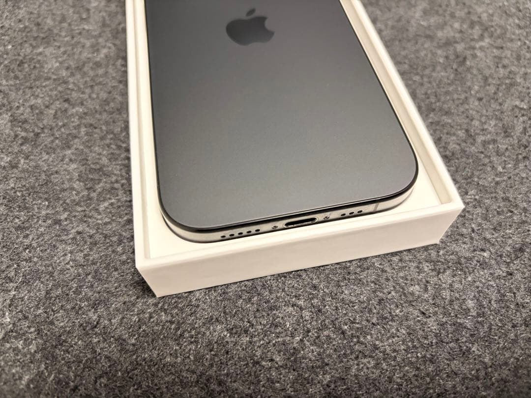 iPhone 16 Pro 258GB ブラックチタニウム【バッテリー