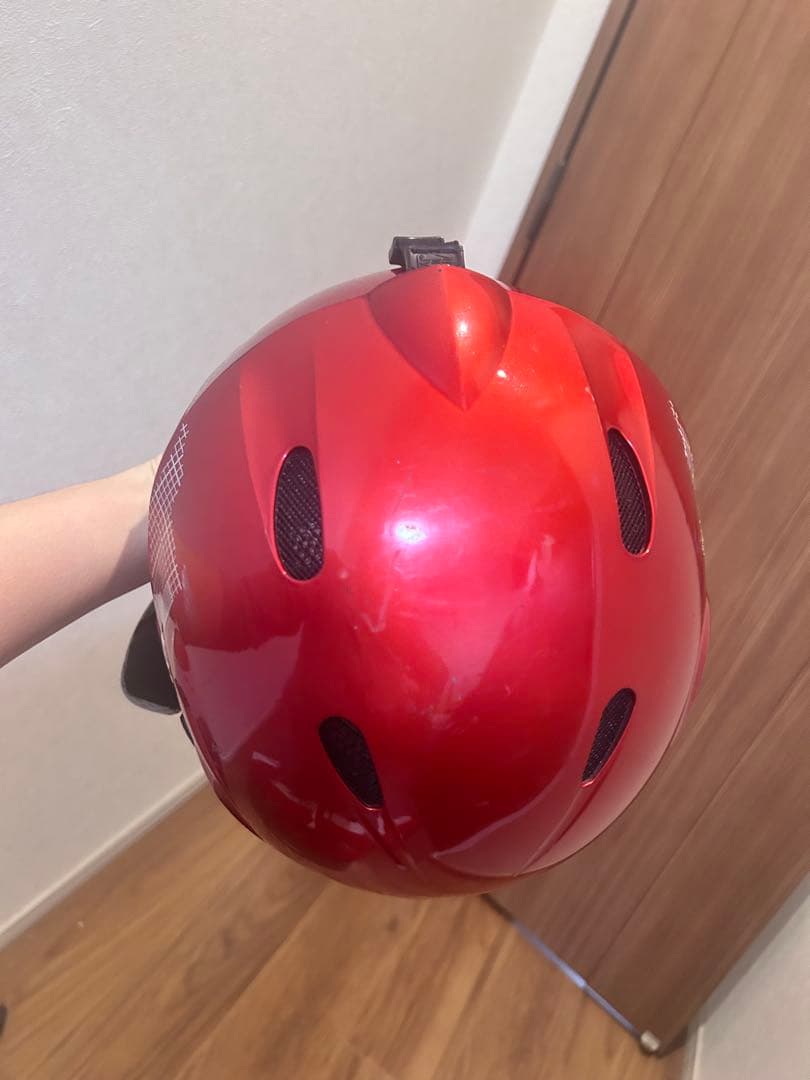 デサント　子ども用スキーウェアセット140（赤ジャケット・黒パンツ・ヘルメット）