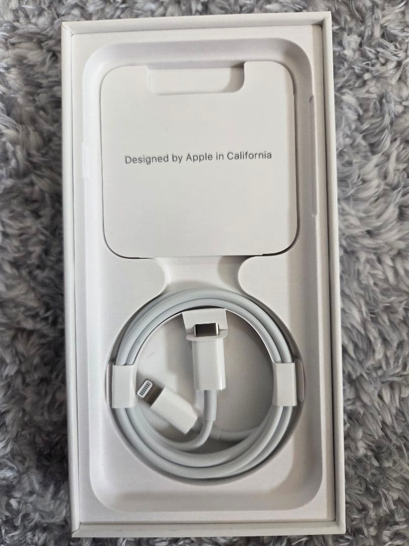 無傷【極美品】【保証有】【即発送】iPhone SE3 64GB SIMフリー