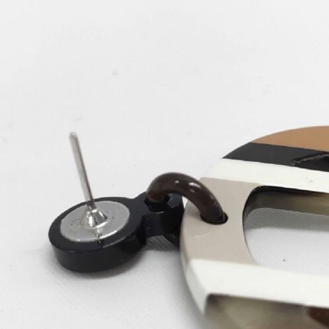 【HERMES】Hエキップ ピアス (片耳用/シングル) バッファローホーン